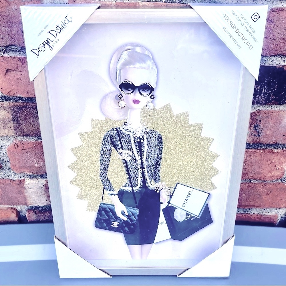 Luxe Wall Art -Beautiful print embellished w/ glitter, ft. fashionista woman NWT